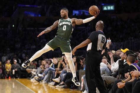 NBA: Damian Lillard makes Bucks debut in win over Lakers | Inquirer Sports