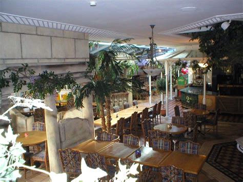 Secret garden restaurant in moorpark, california from season one of kitchen nightmares has closed. Secret Garden Restaurant - TowersTimes