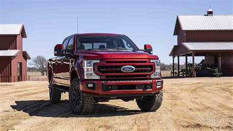 2022 Ford Super Duty Gets Two New Appearance Packages And Bigger
