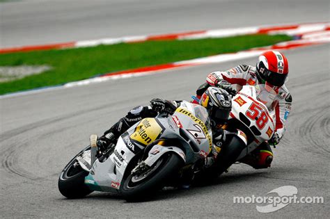 Vogliamo ricordare il talento romagnolo con una gallery che lo ritrae mentre era intento a fare la cosa che più amava: Hiroshi Aoyama, Interwetten Honda MotoGP and Marco ...
