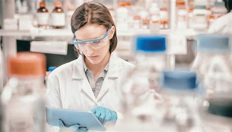 Mayo clinic infectious diseases specialist dr. Mengenal Lebih Jauh Perbedaan Wabah, Endemi, dan Pandemi ...