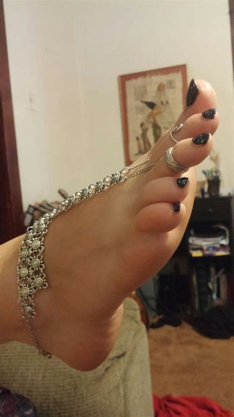 Pin On Sexy Feet And Toes