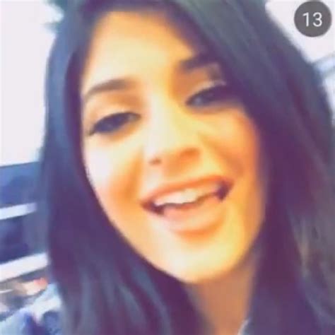 Kylie Jenner Sings Or Lip Syncs In Snapchat Video