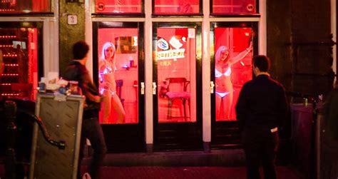 Red Light Districts From Around The World In 35 Photos