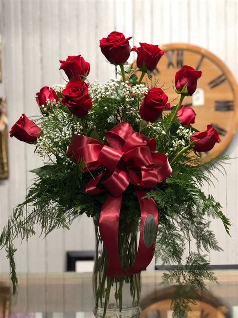 Pretty Woman Classic Dozen Roses In Farmington Mo Butterfields Florist