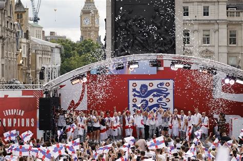 England Rejoices At Womens Historic Euro 2022 Triumph Abs Cbn News