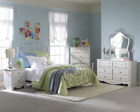 Standard Furniture Bedroom Set Spring Rose St 50283s