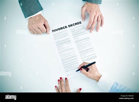 Divorce decree hi-res stock photography and images - Alamy