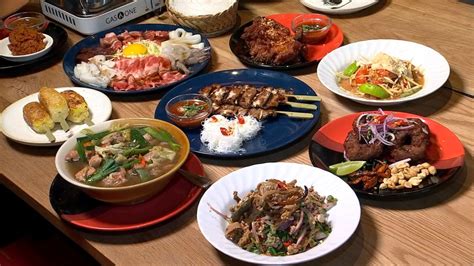 One of the biggest draws of thai cuisine is the incredible range of flavours and dishes on offer. Neighborhood Eats: Spicy Thai food at Somtum Der in Red ...