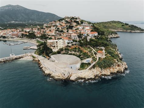 Ένα family-friendly “νησί” στην Πελοπόννησο – Ανακαλύψτε το – Libre