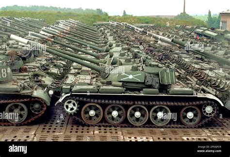 Saxony Gdr State Unification 1990 Gdr Tanks Of The Type T55 Are