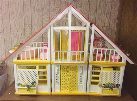 Barbie Dream Doll House A Frame Mattel 1970s With Lots Extras Doll