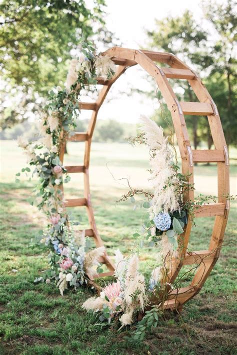 20 Chic Garden Inspired Rustic Wedding Ideas For Brides To Follow