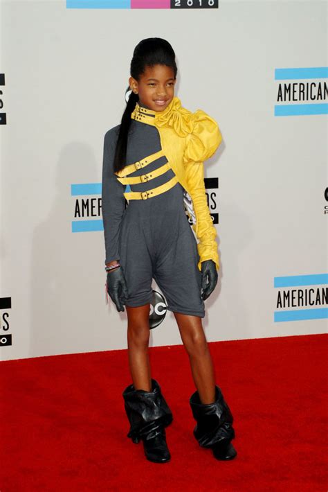 Hbd Willow Smith Were Taking A Look At Her Fashion Evolution