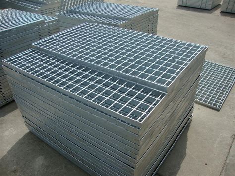Factory Astm A24 Serrated Steel Grating Bar Grating In Good Price