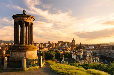 Top Five Walking Tours To Enjoy In Edinburgh