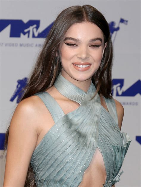Hailee Steinfeld’s Best Roles Hollywood Life