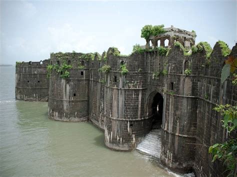 13 Majestic Forts Of Chhatrapati Shivaji Maharaj In Maharashtra