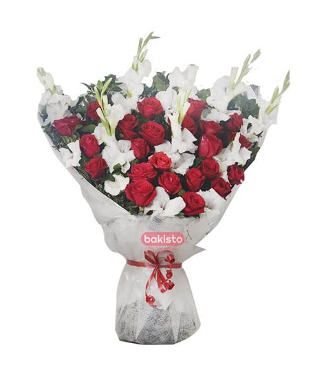 Large Flower Bouquet Flower Bouquet With Red And White Flowers