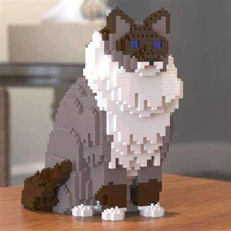 Ragdoll Cat Sculpture