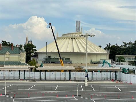Space Mountain And Tomorrowland Being Rebuilt In 2027 At Tokyo Disneyland