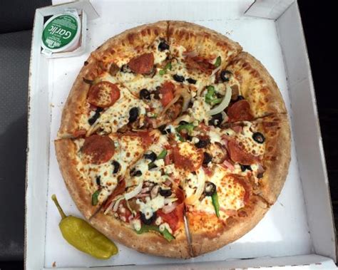 Sad Really Papa Johns Pizza Niagara Falls Traveller Reviews Tripadvisor