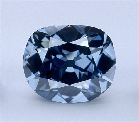 The Hope Diamond Was Once A Symbol For Louis Xiv The Sun King