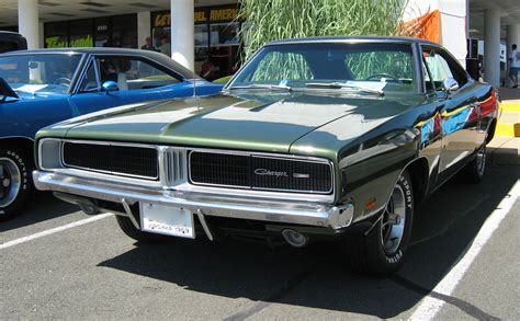 File1969 Dodge Charger Green F Wikimedia Commons