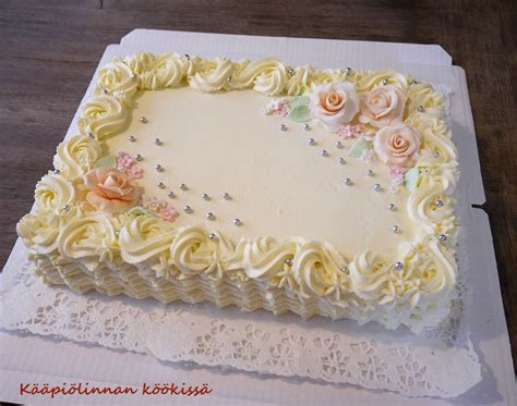 It is because 50 years is a special time for them as a proof that they can live together until death separates them. Kakkuja ja kuulumisia Kääpiölinnasta | Sheet cake designs ...