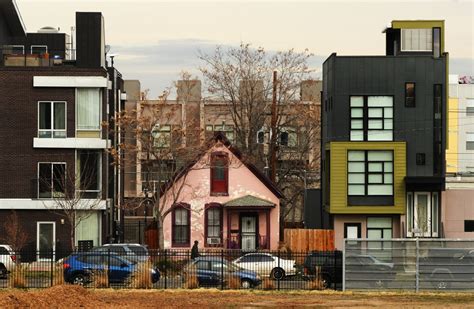 As Denvers Neighborhoods Gentrify The Poor Are Pushed To New Pockets