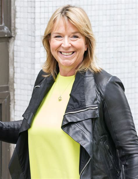 Fern Britton Says Tv Star Put Face In Her Boobs Entertainment Daily