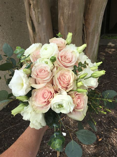 Blush Roses With White Ranunculus And Lisianthus Beautiful Bridal
