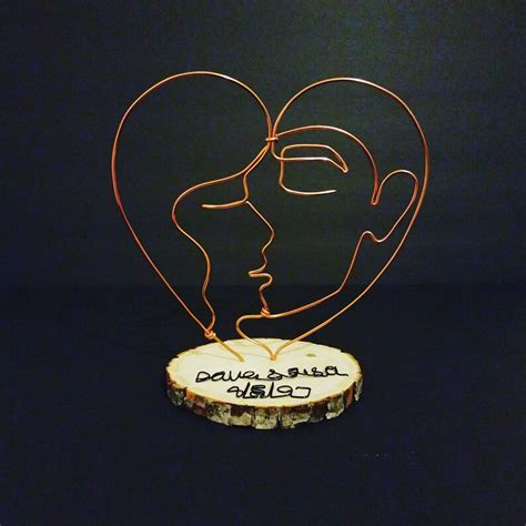 Wire Sculpture Of Kissing Couple Personalize Home Decor Etsy