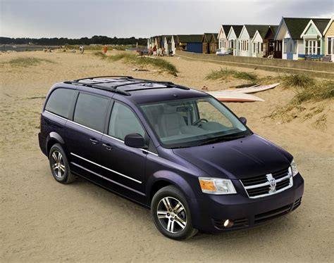 Get both manufacturer and user submitted pics. 2010 Dodge Grand Caravan News and Information - .com