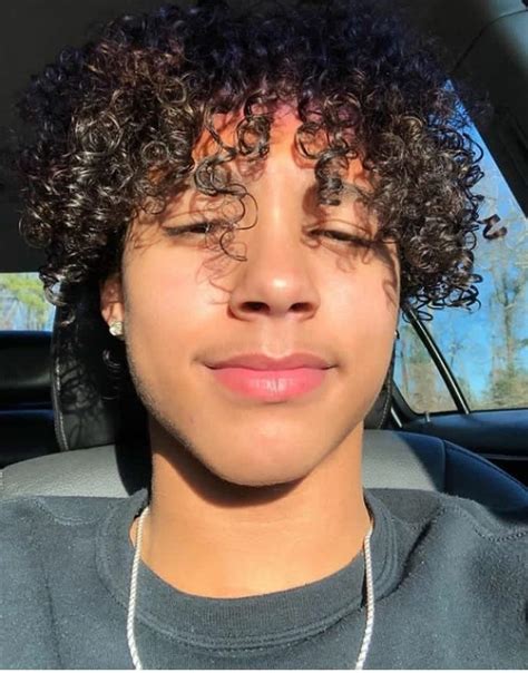 But the wayward nature of wavy hair offers texture to professional hairstylists, wavy hair is considered the holy grail of hair types. Pin by Vilma Mata on Ethan ♾ | Boys with curly hair, Cute ...