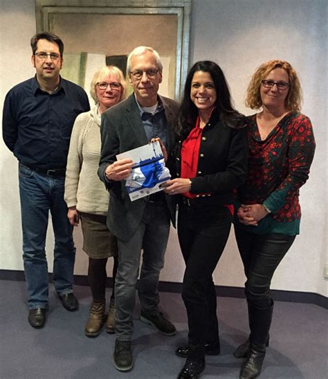 1 für adressen und telefonnummern. v.l. Jürgen Becker (Polizei-Sportverein Düsseldorf e.V ...