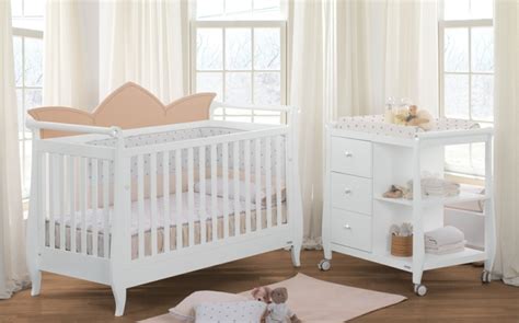 Wickeltisch enriquez dieses babybett mit matratze verfügt über drei verschiedene höheneinstellungen und wird mit deinem kind mitwachsen. Baby Bett auswählen - 25 Babyzimmer Einrichtungen