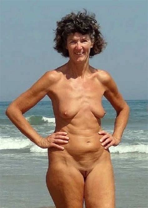 Nude Pics Of Granny At The Beach MatureGrannyPussy