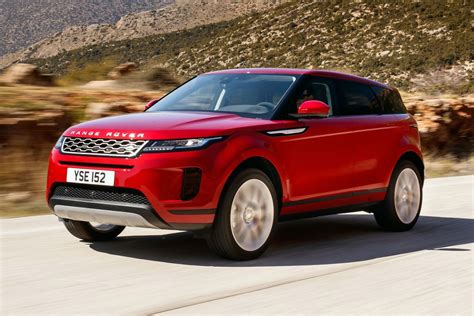 It is now available in 2 variants and below are the prices. Range Rover Evoque 2021: casi todo al 'mild-hybrid ...