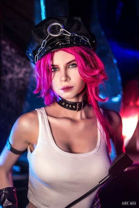 Russian Cosplay Poison Street Fighter By Devilanko