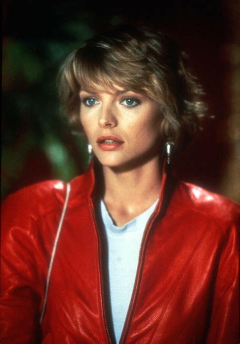 Distracted Film On Twitter Red Michelle Pfeiffer John Landis Into