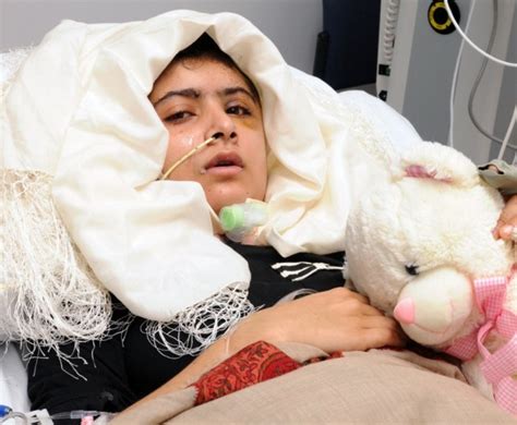 Pakistani Schoolgirl Malala Yousufzai To Receive Titanium Skull Plate