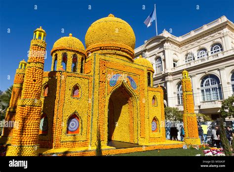 Menton France February 18 2018 Art Made Of Lemons And Oranges In