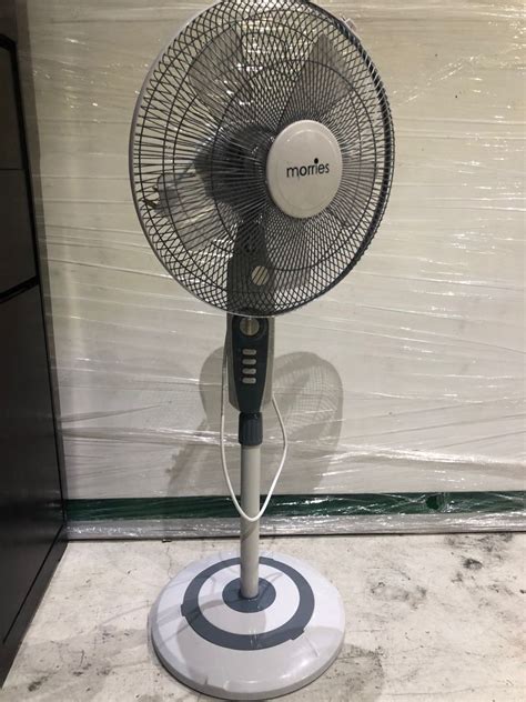Standing Fan Furniture And Home Living Lighting And Fans Fans On Carousell