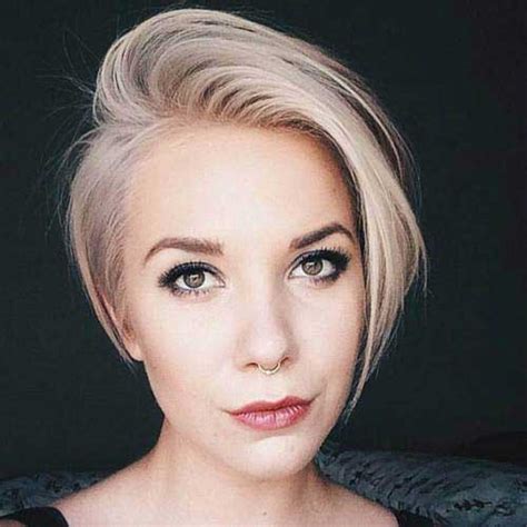 Here are the latest most popular short hair ideas, specifically for long this one has a lot more choppy and small layers with a long fringe, so it looks like a much thinner and more edgy haircut. Chic Long Pixie Haircut Pictures