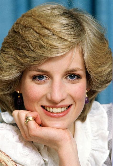 Princess Diana Lovely Head And Shoulder 7x10 Color Portrait Lady Diana