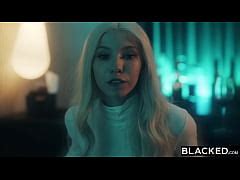 Blacked Petite Blonde Kenzie Gives Into Her Deepest Desires xxx Videos Porno Móviles
