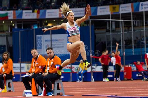 O salto triplo é uma modalidade que muito se assemelha. Atletica - Salto Triplo Della Donna, PAPAHRISTOU Paraskevi ...