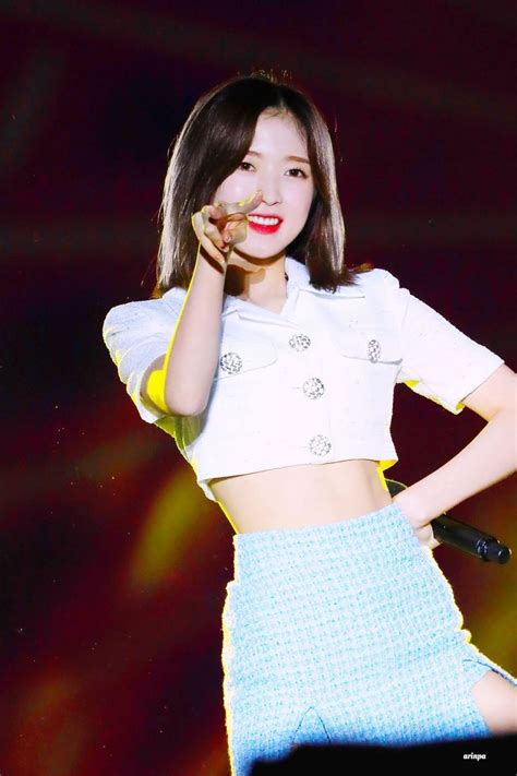 10 Times Oh My Girls Arin Showed Off Her Tiny Ant Waist Koreaboo In