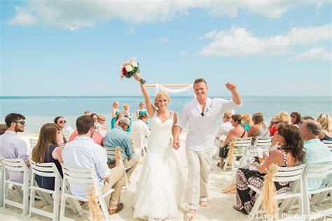 Wedding Ceremony On Smathers Beach Key West Sheraton Suites Key West Wedding Sheratonkeywest